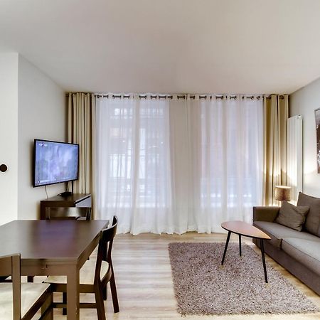 Apartments For Work In City Center Paris Bagian luar foto