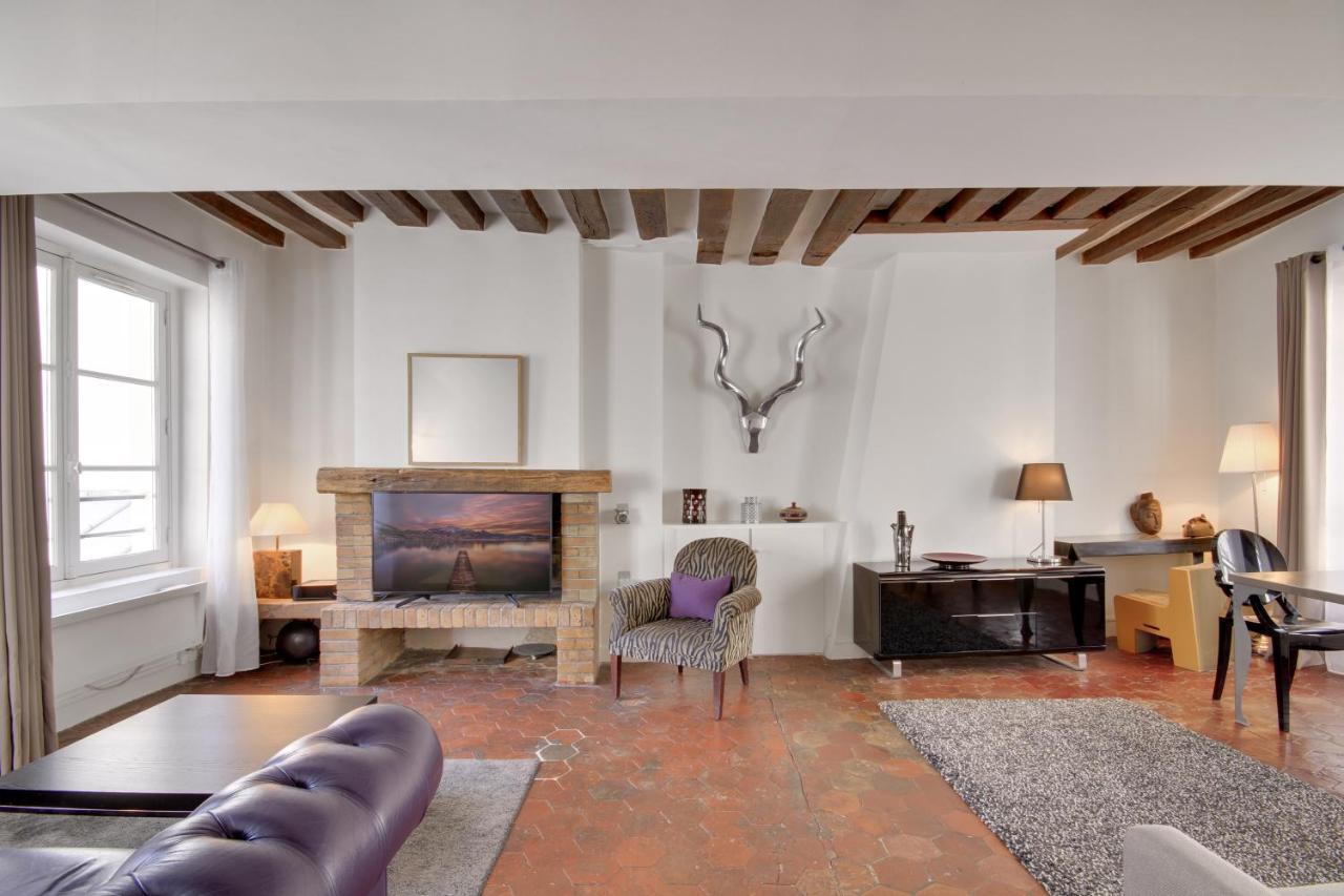 Apartments For Work In City Center Paris Bagian luar foto
