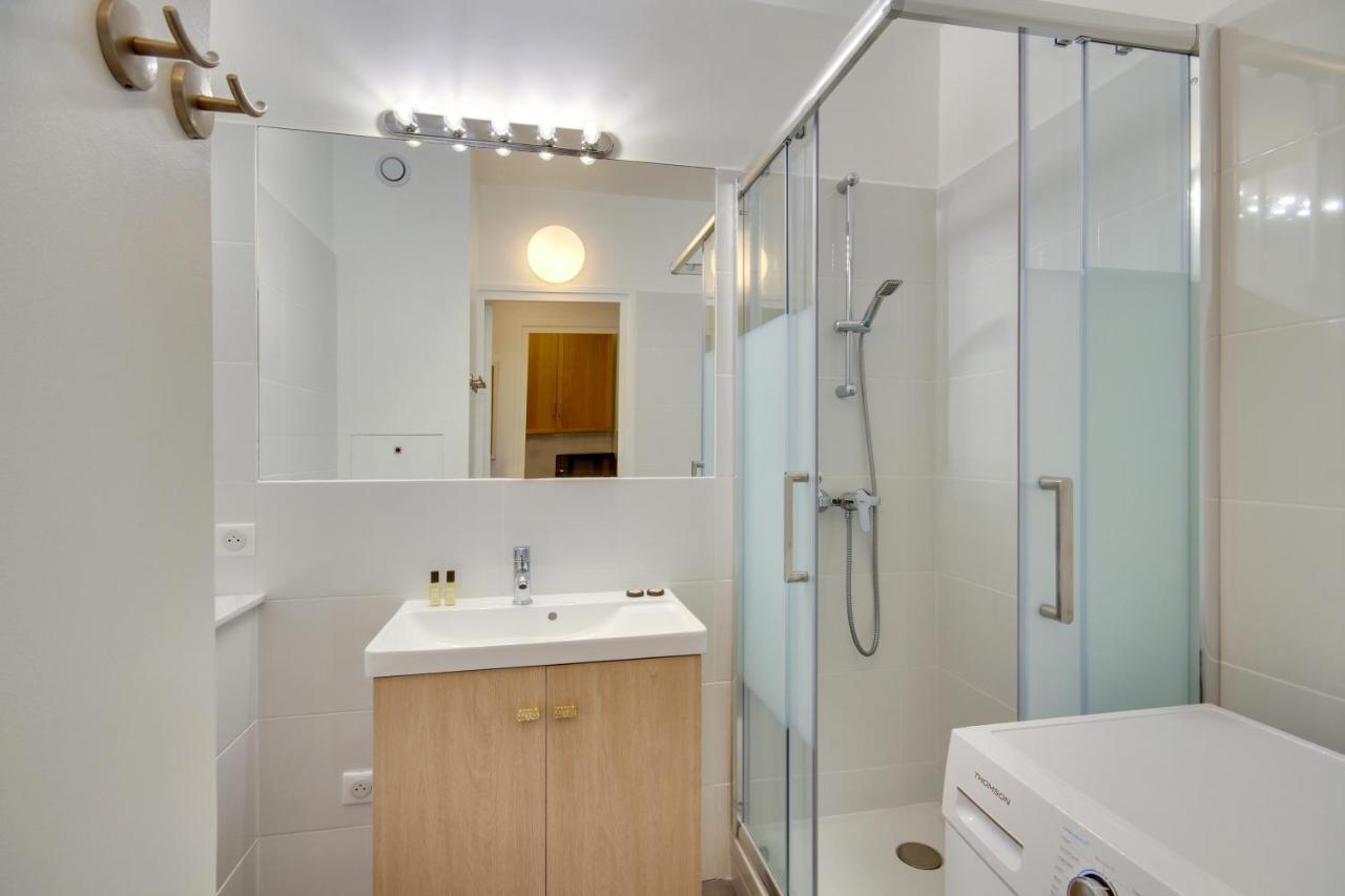 Apartments For Work In City Center Paris Bagian luar foto