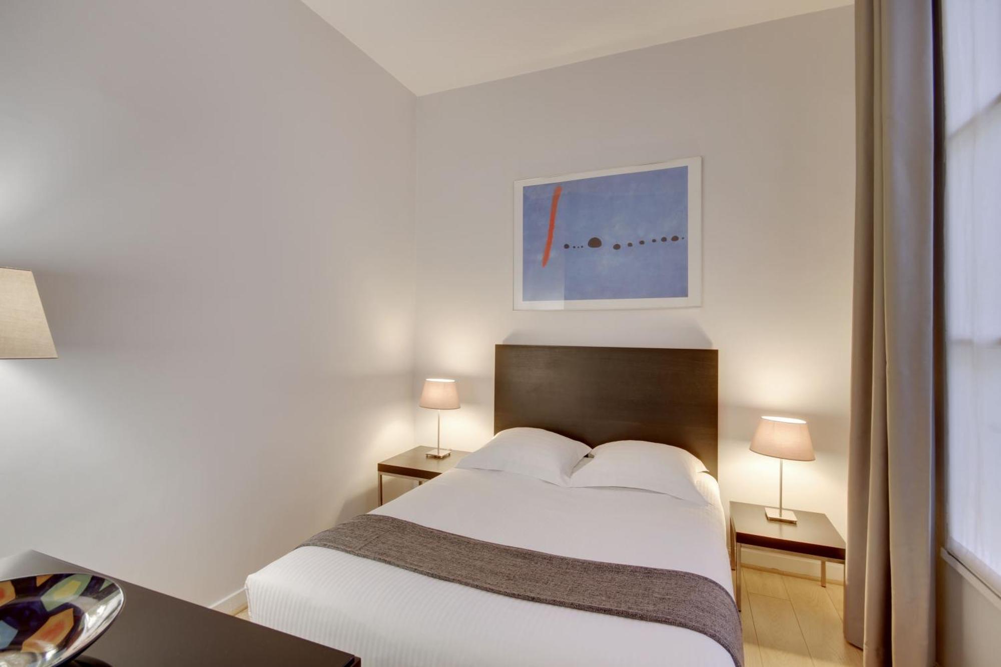 Apartments For Work In City Center Paris Bagian luar foto