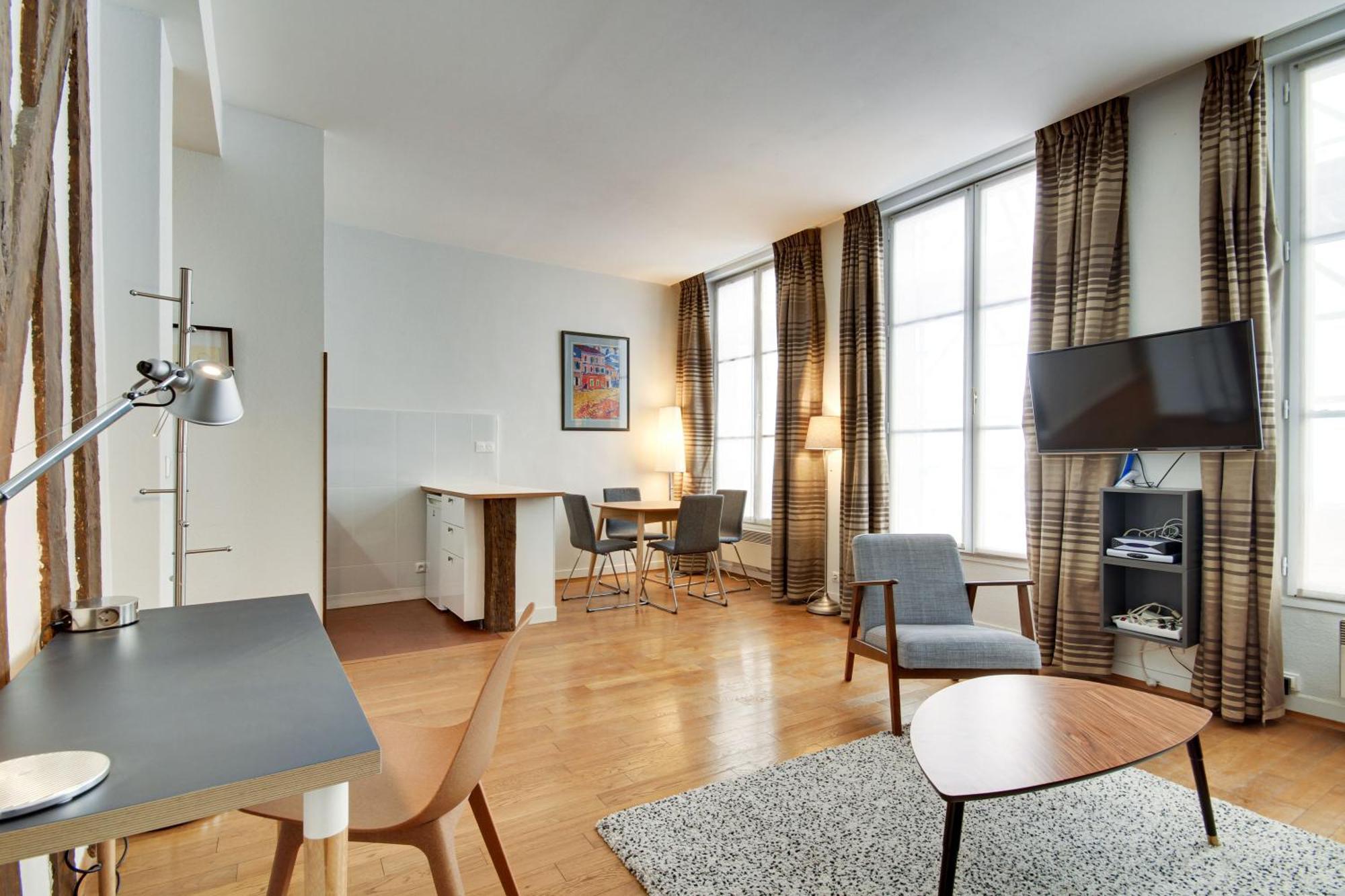 Apartments For Work In City Center Paris Bagian luar foto
